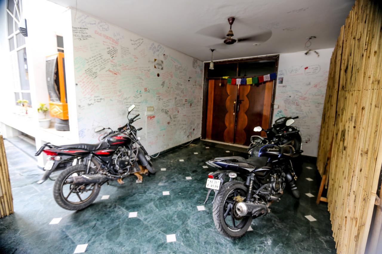 Hog - Hostel Нью-Дели Экстерьер фото